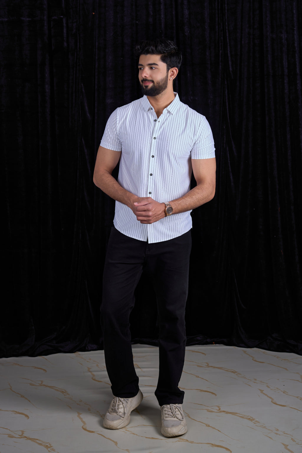 Class 112-86602 (Signature White Pinstripe)