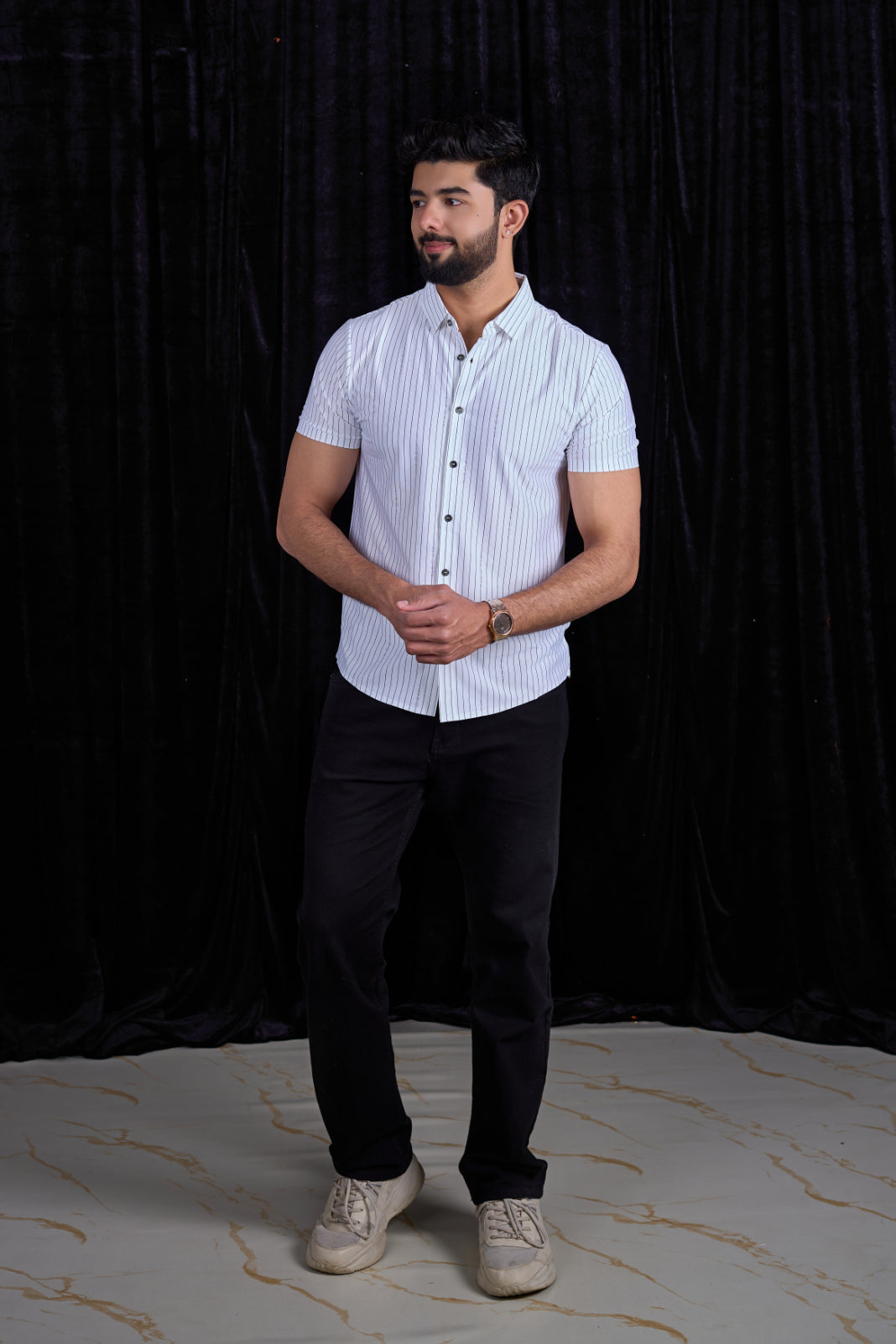 Class 112-86602 (Signature White Pinstripe)