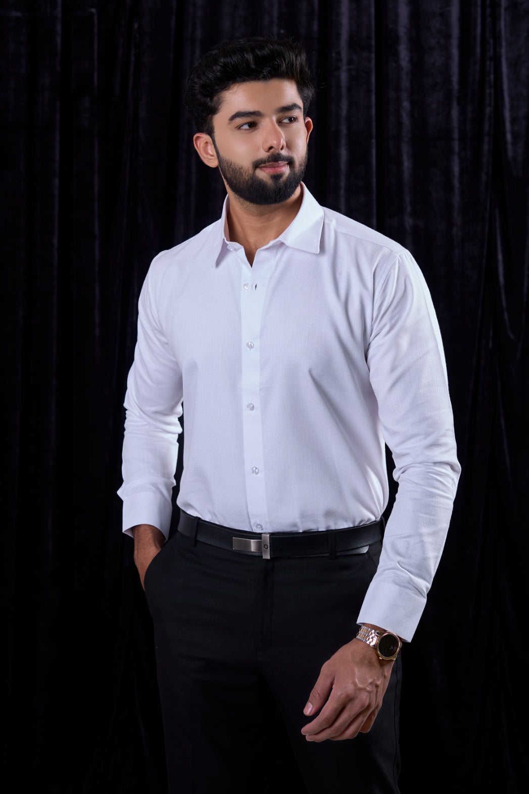 Class 004 (Signature White)