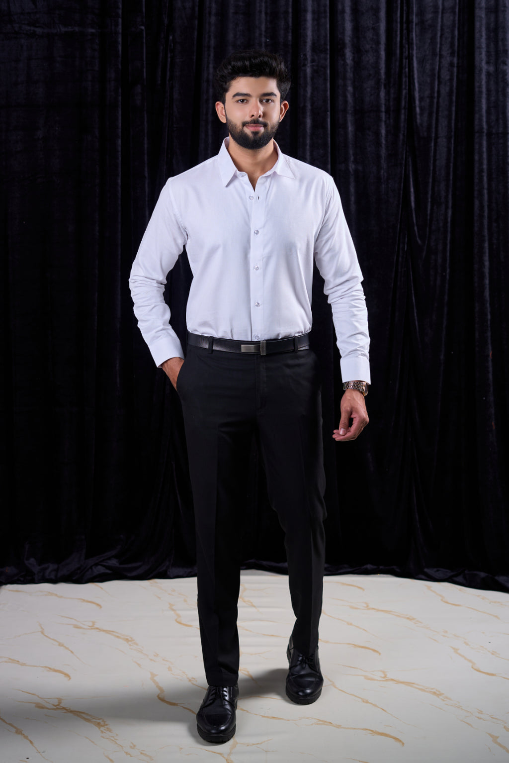 Class 004 (Signature White)