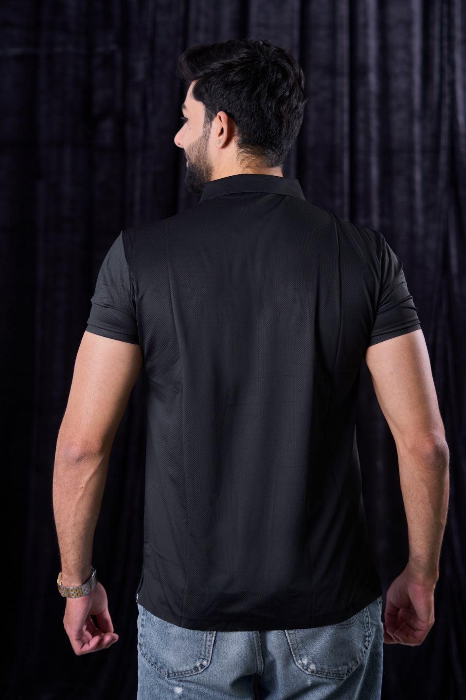 Class 105-8809 (Shiny Black)